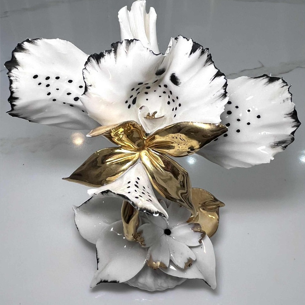 Vintage Capodimonte Italian Ceramic Tiger Lily Figurine Single